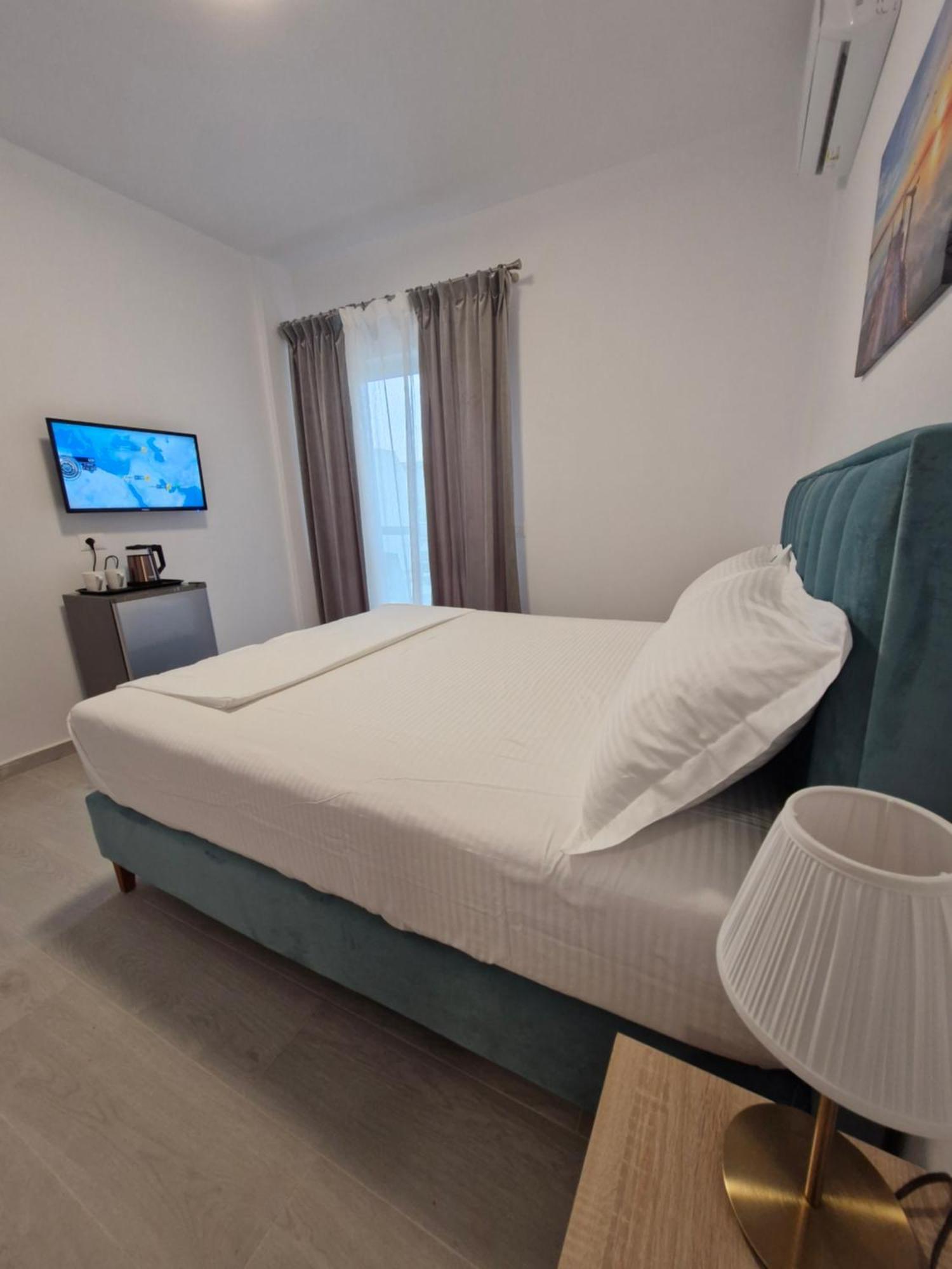 Villa Virginia Sarandë Exteriör bild